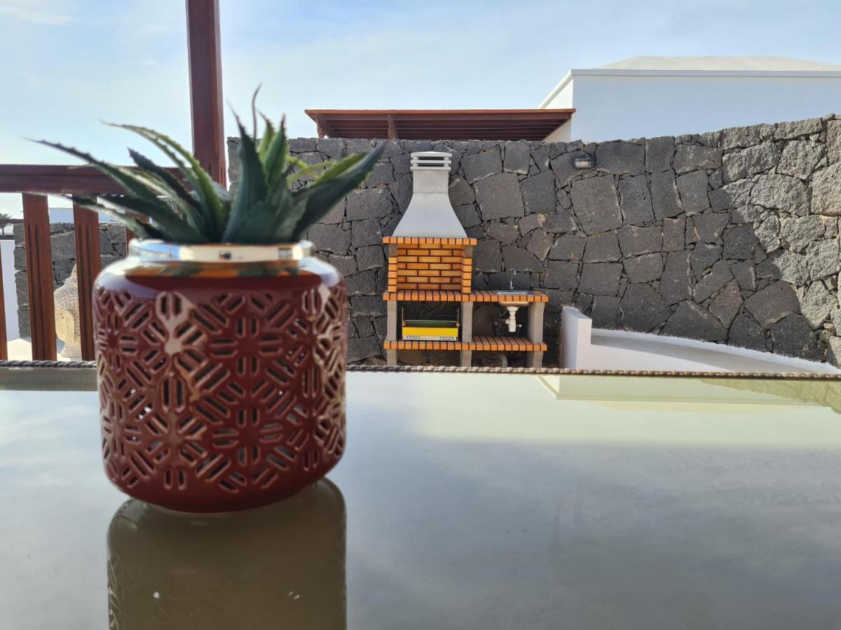 Luxury 4-Bedroom Villa With Heated Pool + Sea View Playa Blanca  Eksteriør bilde