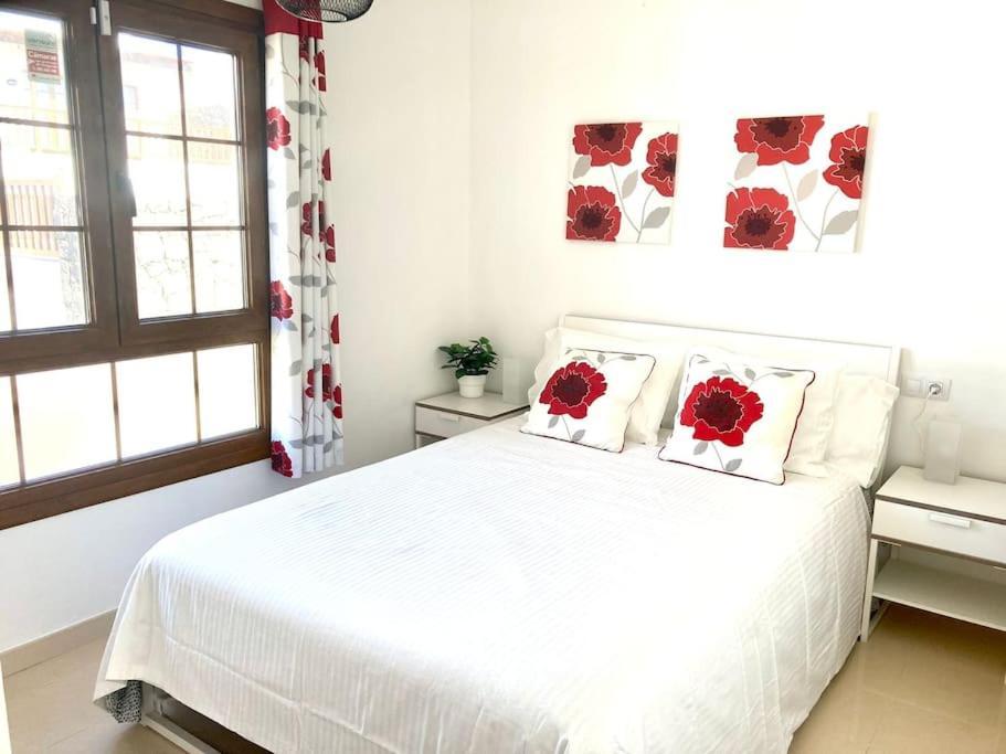 Luxury 4-Bedroom Villa With Heated Pool + Sea View Playa Blanca  Eksteriør bilde